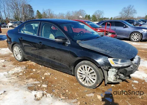 2014 Volkswagen Jetta Tdi z USA, uszkodzony, nr VIN 3VWLL7AJ2EM430781